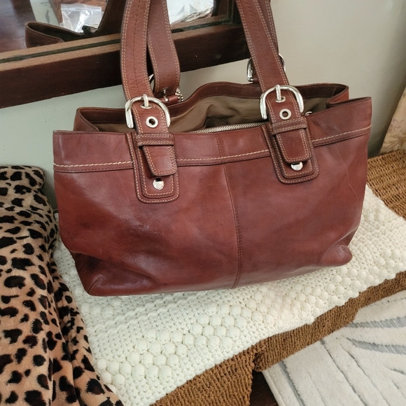 - Brown Coach Soho Pleated Large Leather Zip Tote F13732 - Picture 10 of 16